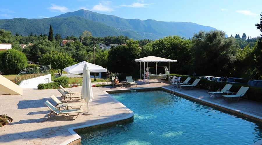 Summer Wine Friendly Resort Ipsos Bagian luar foto