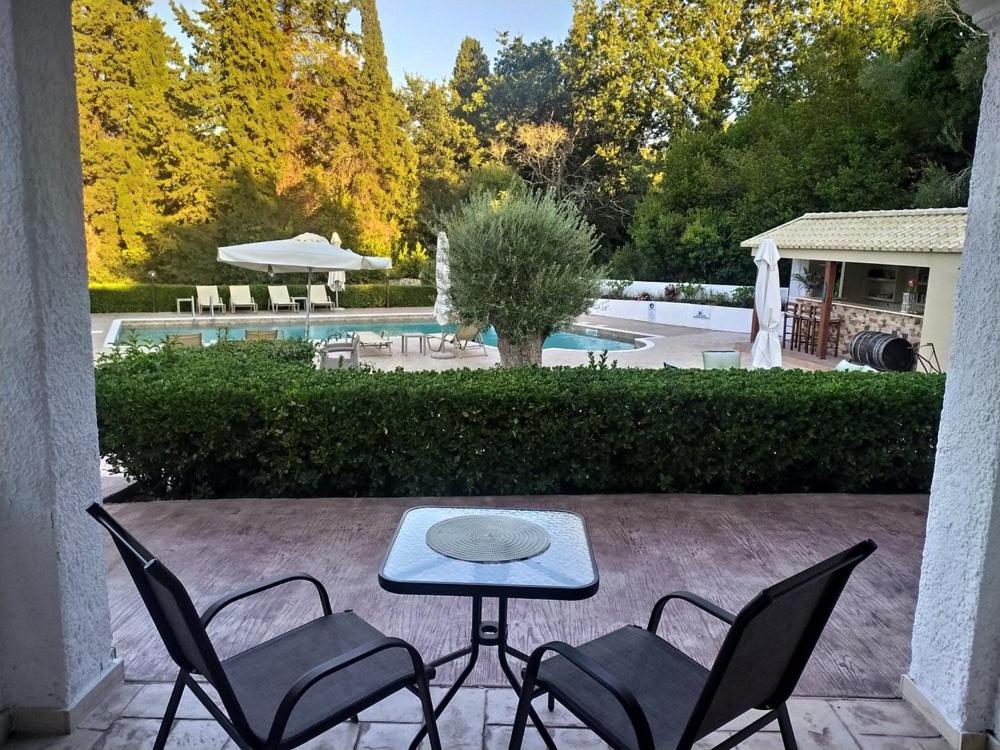 Summer Wine Friendly Resort Ipsos Bagian luar foto
