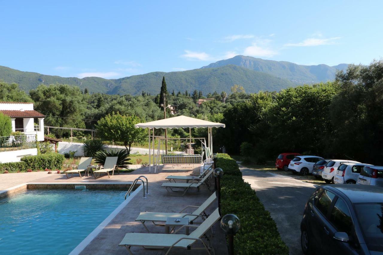 Summer Wine Friendly Resort Ipsos Bagian luar foto