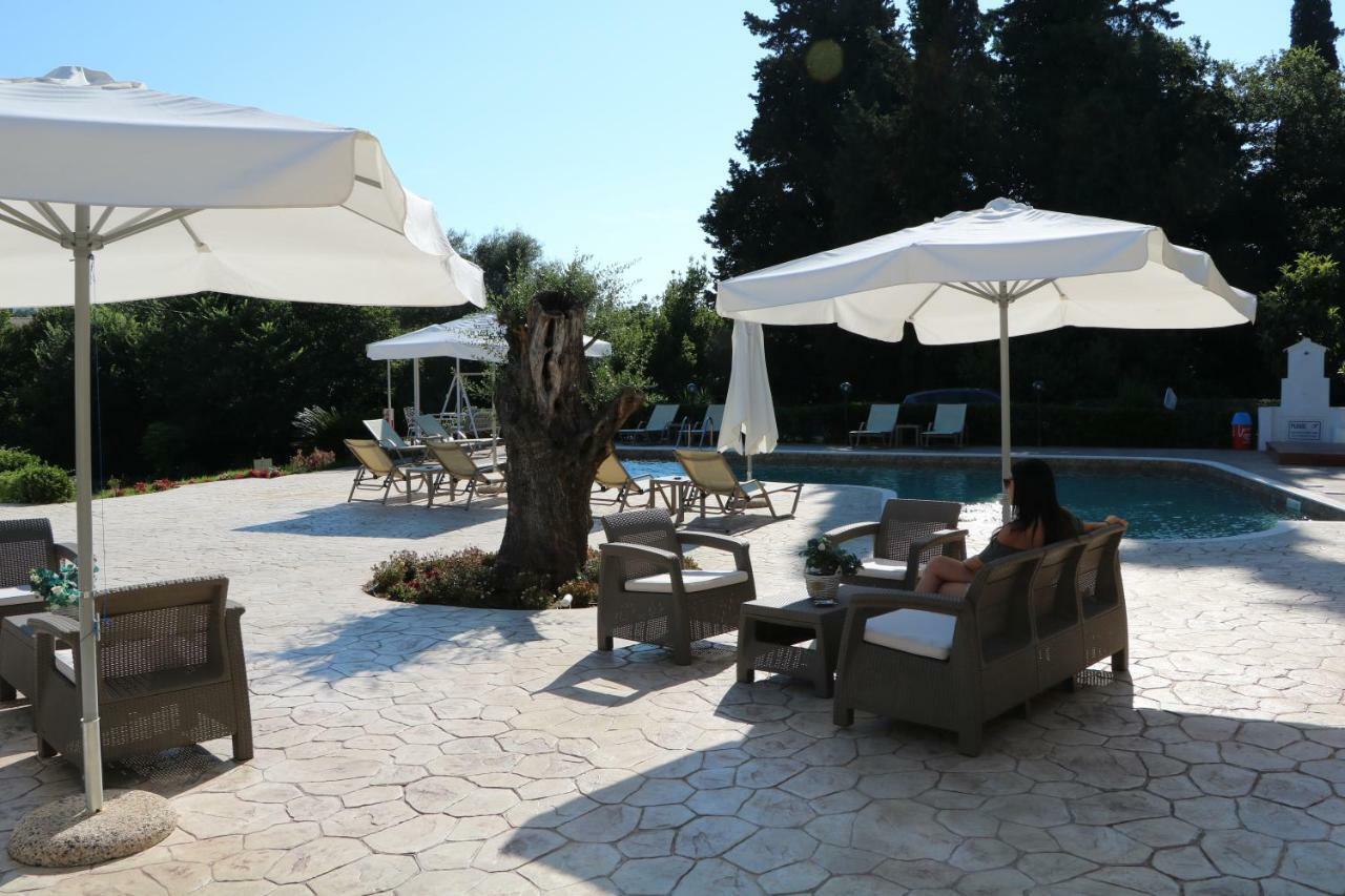 Summer Wine Friendly Resort Ipsos Bagian luar foto